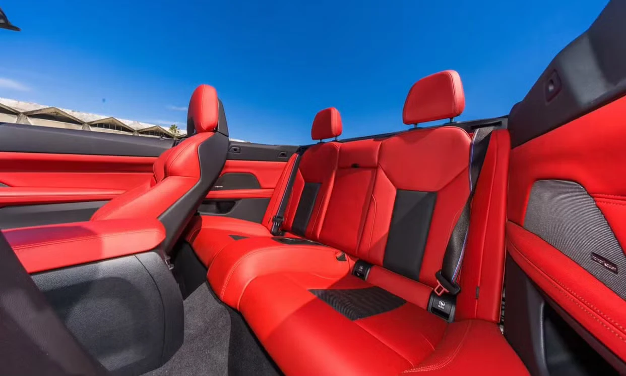 BMW M4 Competition xDrive 2024 — vehicle gallery, photo 16