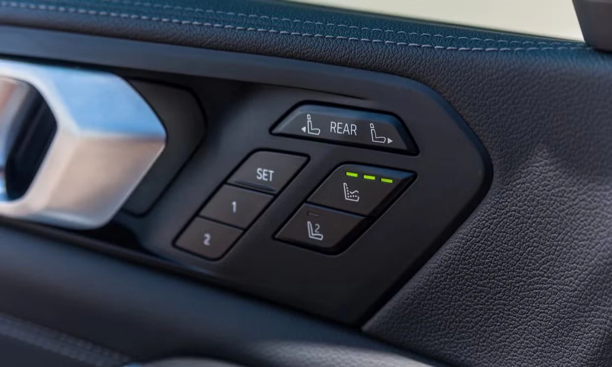 BMW X7 xDrive40i 2022 — vehicle gallery, photo 15