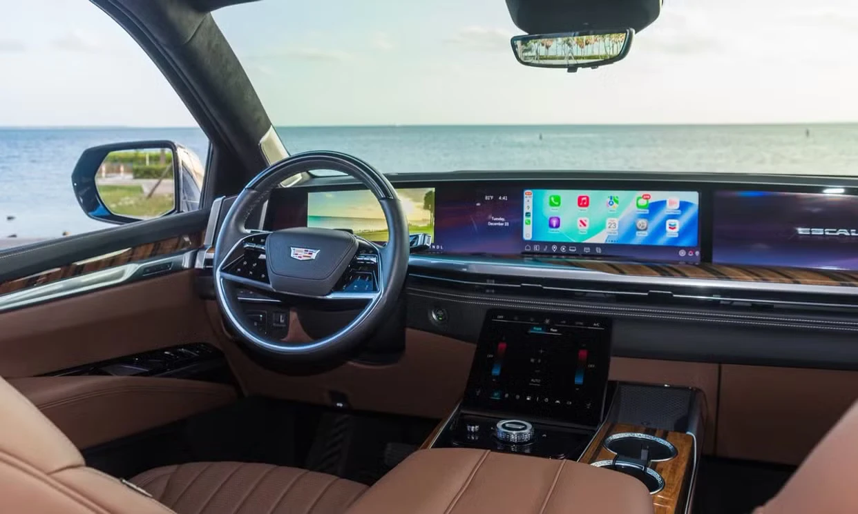 Cadillac Escalade ESV Sport Platinum 2025 — vehicle gallery, photo 5