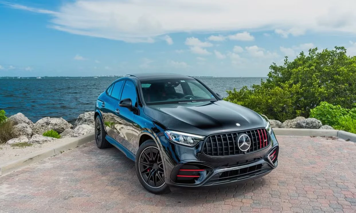 Mercedes-AMG GLC 63 S E Performance 2025 — vehicle gallery, photo 1