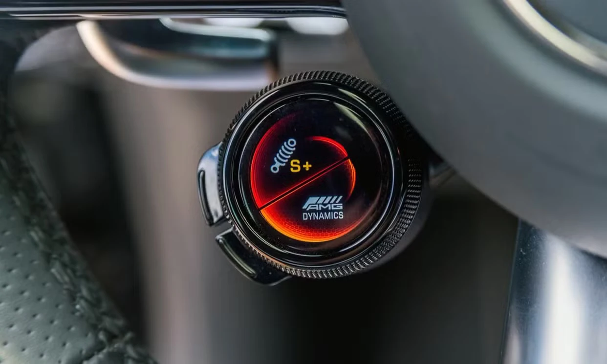 Mercedes-AMG GLC 63 S E Performance 2025 — vehicle gallery, photo 10
