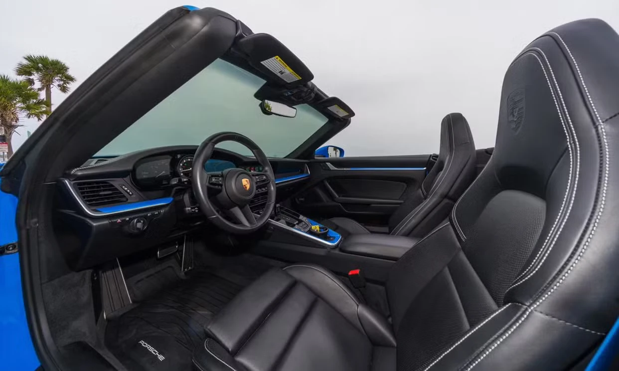 Porsche 911 Carrera 2022 — vehicle gallery, photo 19