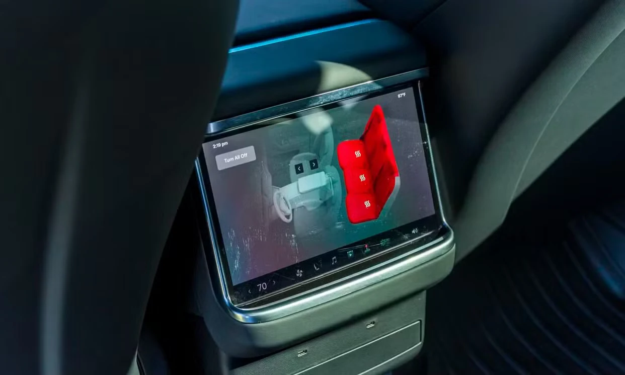 Tesla Model X 2024 — vehicle gallery, photo 10